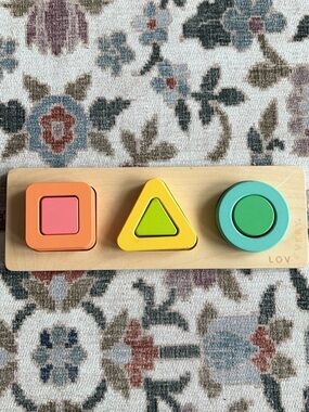 Lovevery Geo Shapes Puzzle
